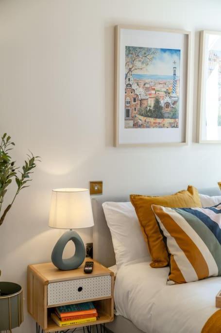 House 4 Bedroom-north London-free Parking Holiday home