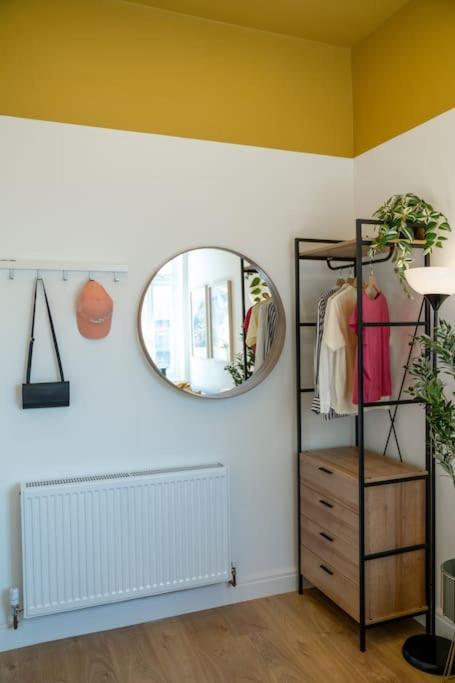 Holiday home House 4 Bedroom-north London-free Parking Enfield